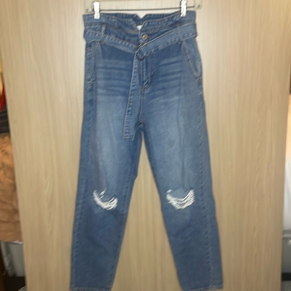 Women’s size 5/26 Kancan Paper Bag Waist Jeans